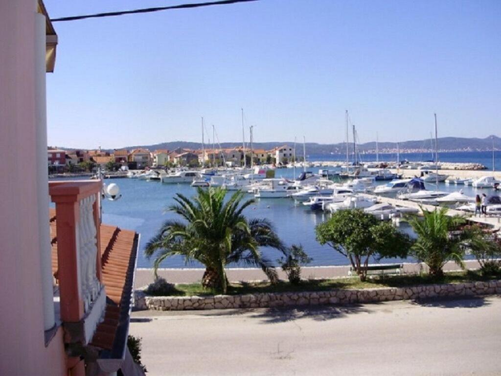 Apartments Ana بيبينيا المظهر الخارجي الصورة