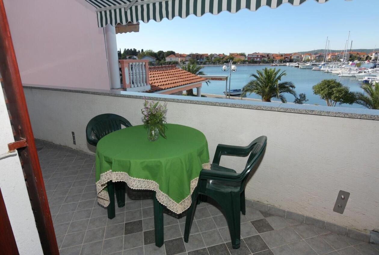 Apartments Ana بيبينيا المظهر الخارجي الصورة